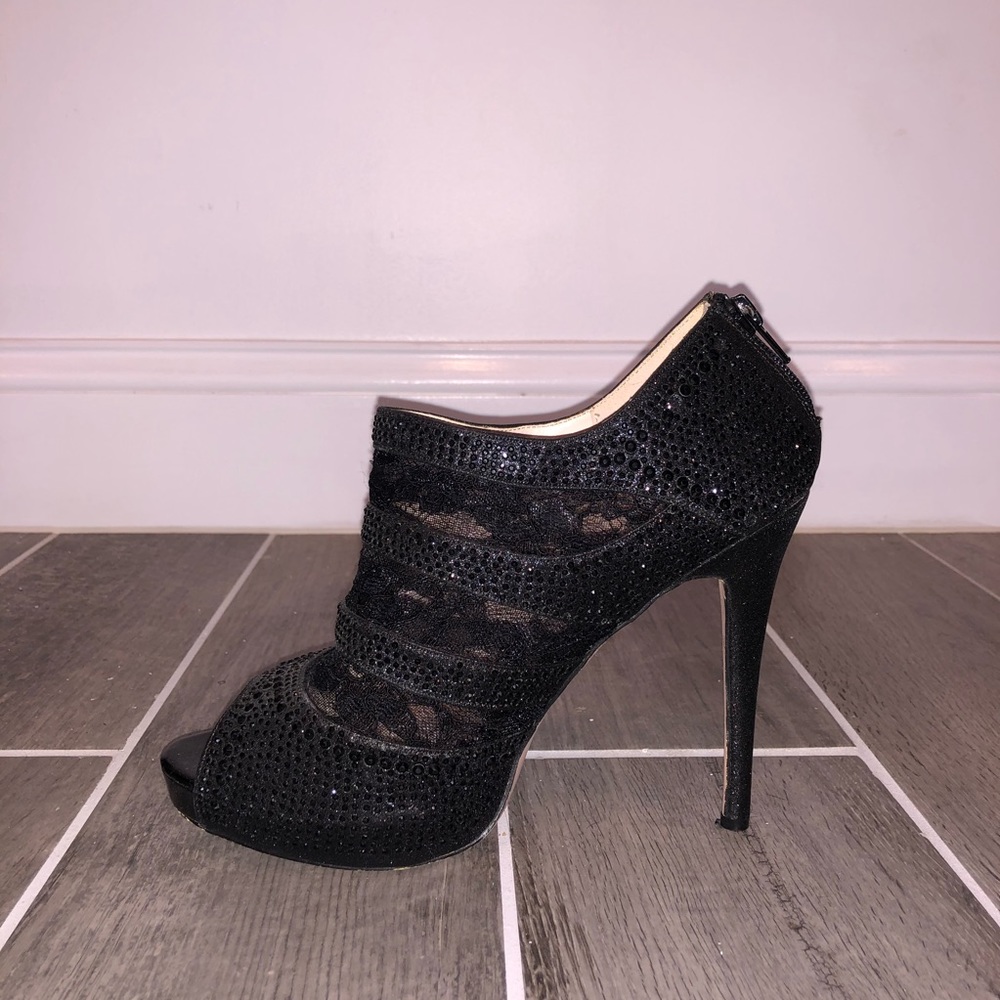 Lauren Lorraine Peep Toes